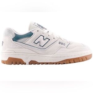 New Balance 550 White Green Gum Sole Sneakers NIB Unisex Women’s 10/Men’s 8.5